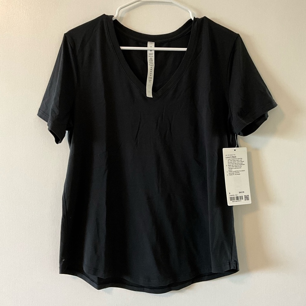 Lululemon love v neck black size 8 NWT